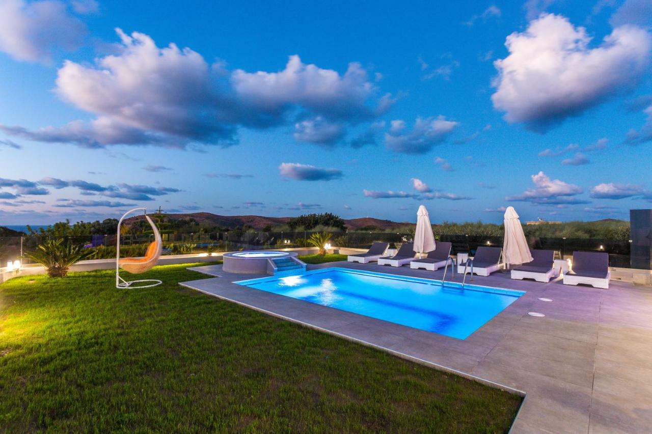 Evangelos Villas, Lavish Touch, By Thinkvilla Angeliana  ภายนอก รูปภาพ