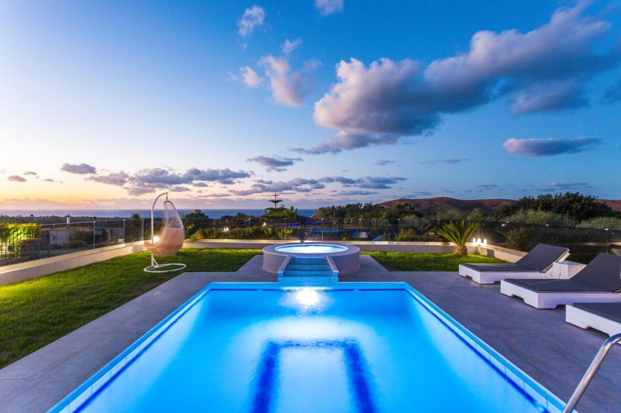 Evangelos Villas, Lavish Touch, By Thinkvilla Angeliana  ภายนอก รูปภาพ