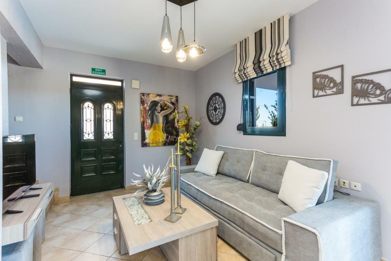 Evangelos Villas, Lavish Touch, By Thinkvilla Angeliana  ภายนอก รูปภาพ