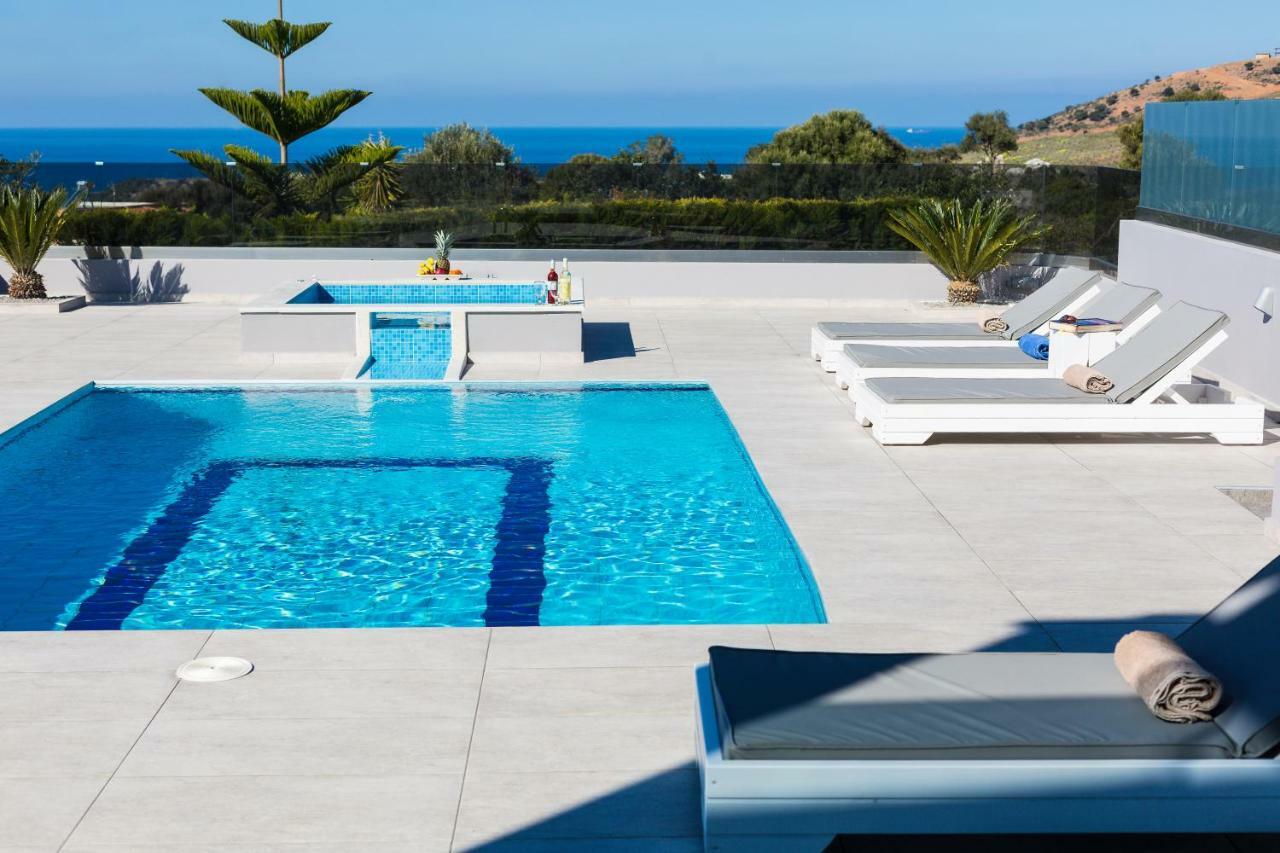Evangelos Villas, Lavish Touch, By Thinkvilla Angeliana  ภายนอก รูปภาพ