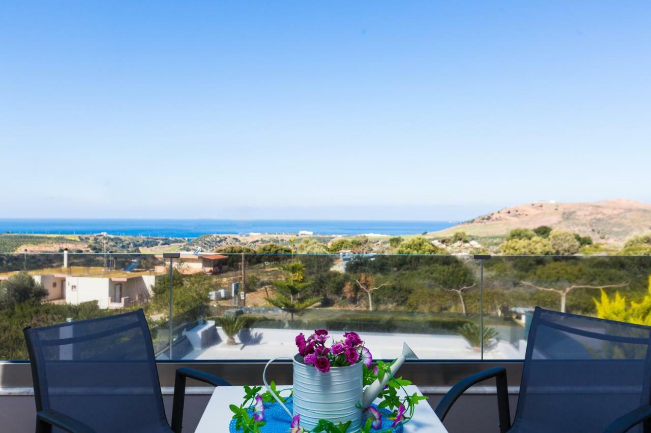 Evangelos Villas, Lavish Touch, By Thinkvilla Angeliana  ภายนอก รูปภาพ